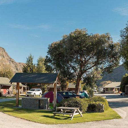 Queenstown Top 10 Holiday Park Esterno foto