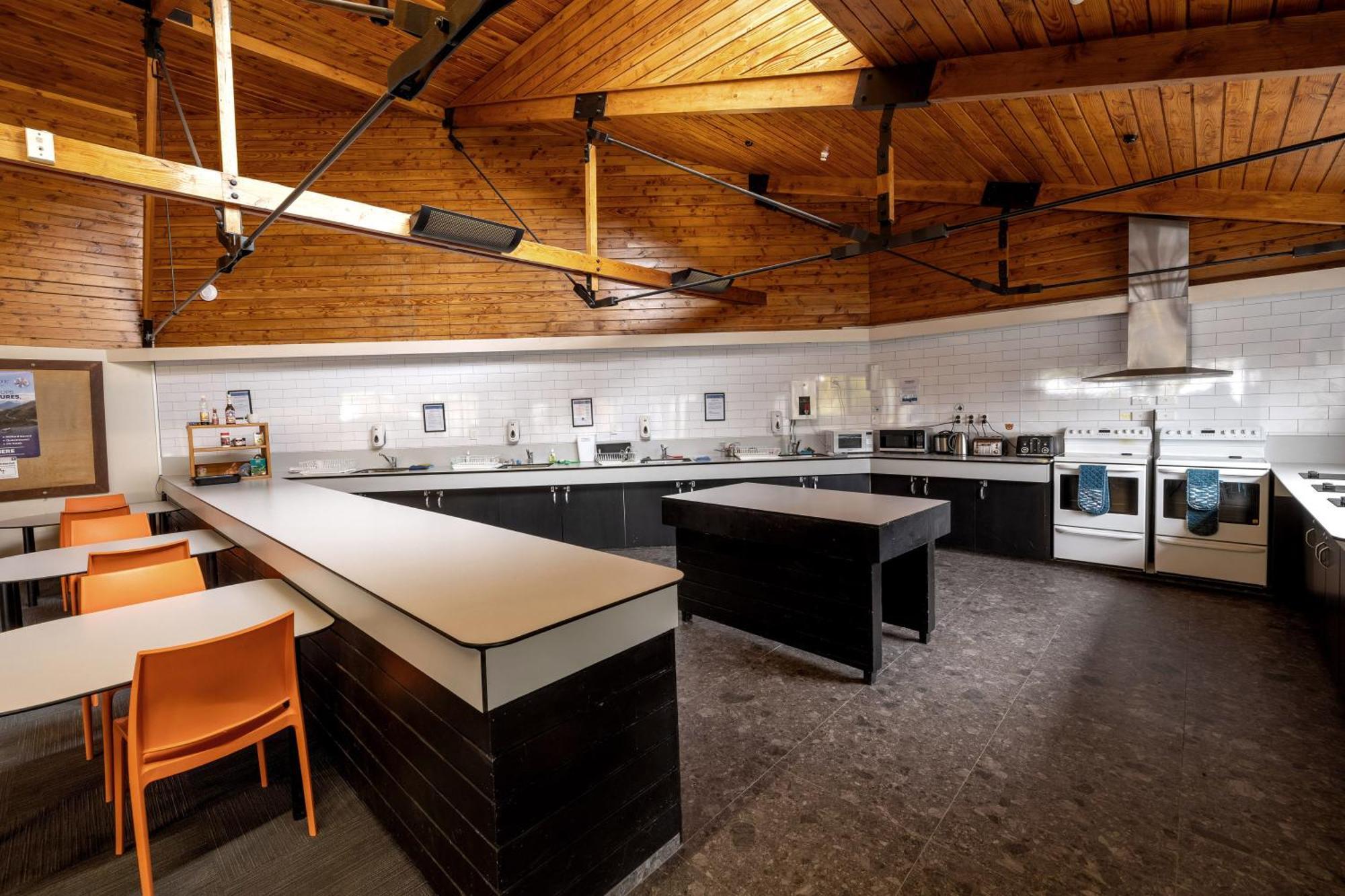 Queenstown Top 10 Holiday Park Esterno foto
