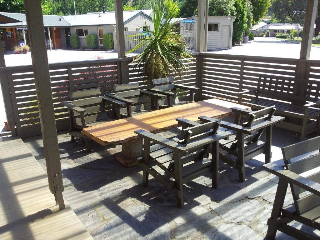 Queenstown Top 10 Holiday Park Esterno foto