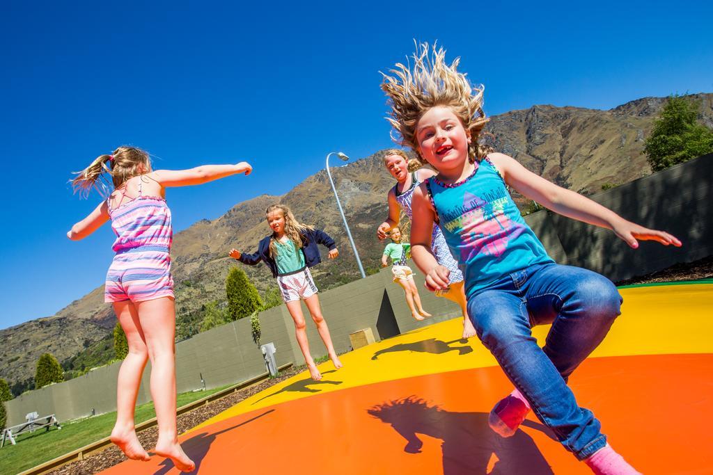 Queenstown Top 10 Holiday Park Esterno foto