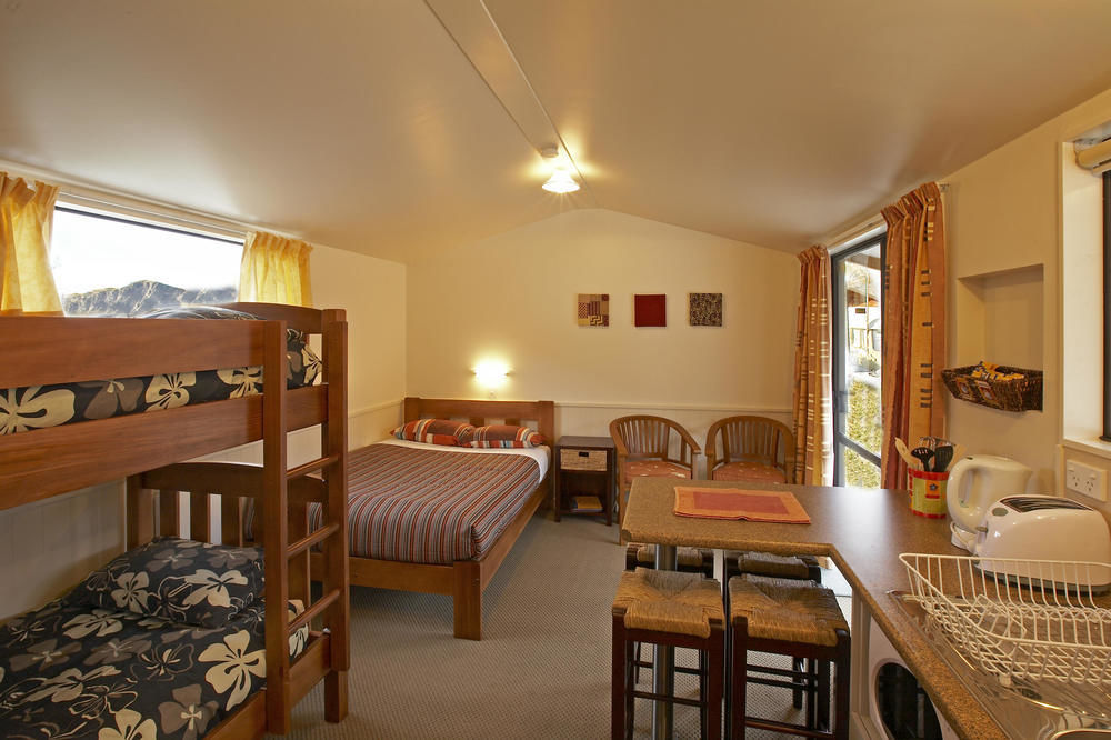 Queenstown Top 10 Holiday Park Esterno foto