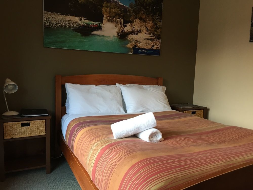 Queenstown Top 10 Holiday Park Esterno foto
