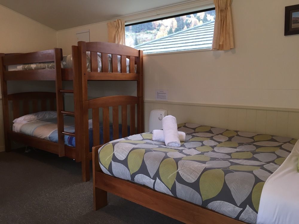 Queenstown Top 10 Holiday Park Esterno foto