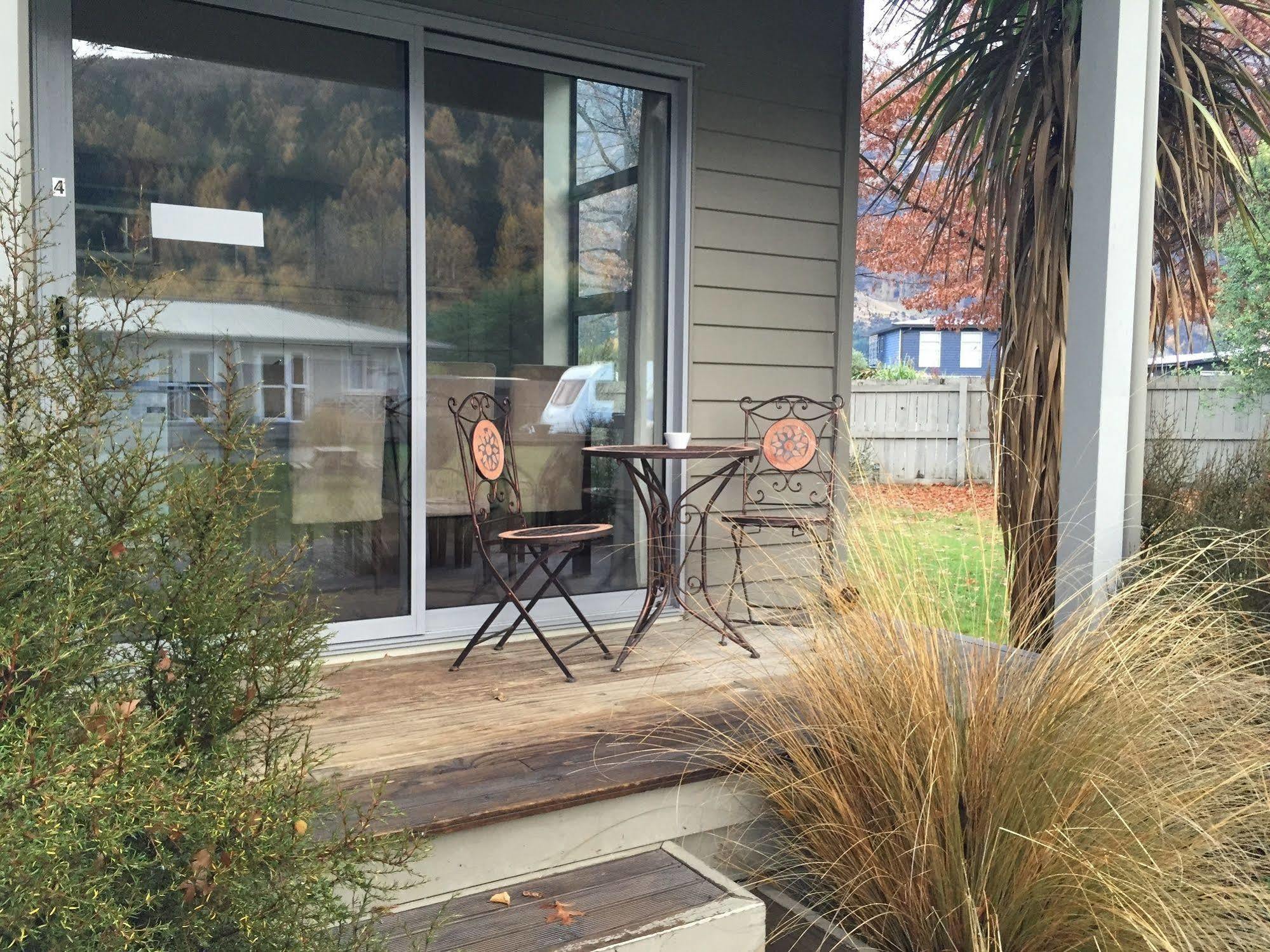 Queenstown Top 10 Holiday Park Esterno foto
